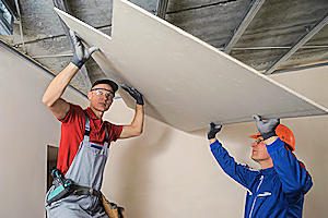 10 Étapes à suivre pour poser un plafond correctement à Saint-Lezer